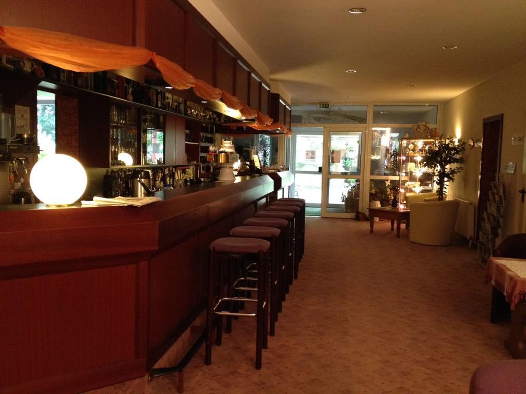 Landhotel Trampe Εξωτερικό φωτογραφία