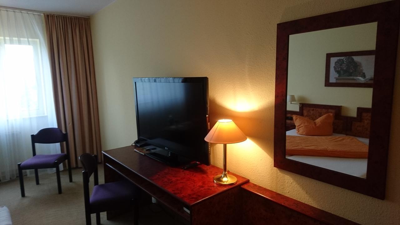 Landhotel Trampe Εξωτερικό φωτογραφία