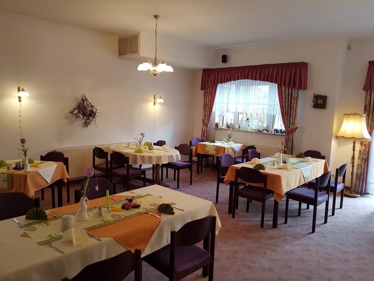 Landhotel Trampe Εξωτερικό φωτογραφία